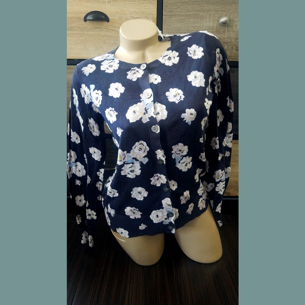 LOFT long sleeve cardigan sweater knit